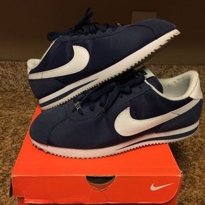 Nike Cortez size 10